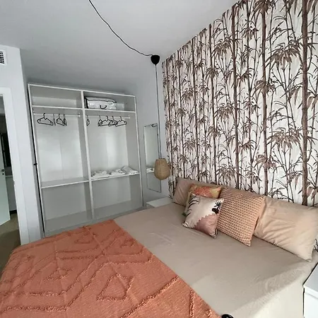 Bluebelle Fuentenueva Apartment
