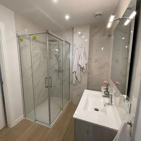 Bluebelle Fuentenueva Apartment